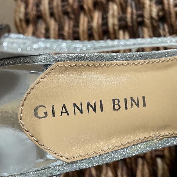 Gianni Bini woman’s silver sparkly jeweled heels - Picture 4 of 12